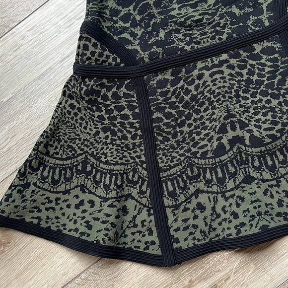 DVF Flote A-Line Mini Skirt Mixed Print Green Black Ribbed Stretch Knit - Picture 6 of 12